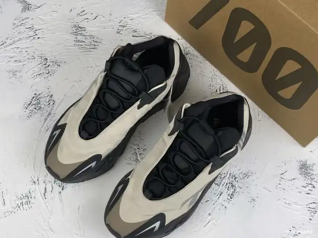 Adidas Yeezy Bone MNVN Boost FY3729 700 0618